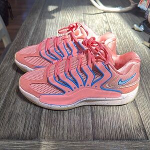 Nike kd18 pink/blue basketball shoe m7.5 / w9